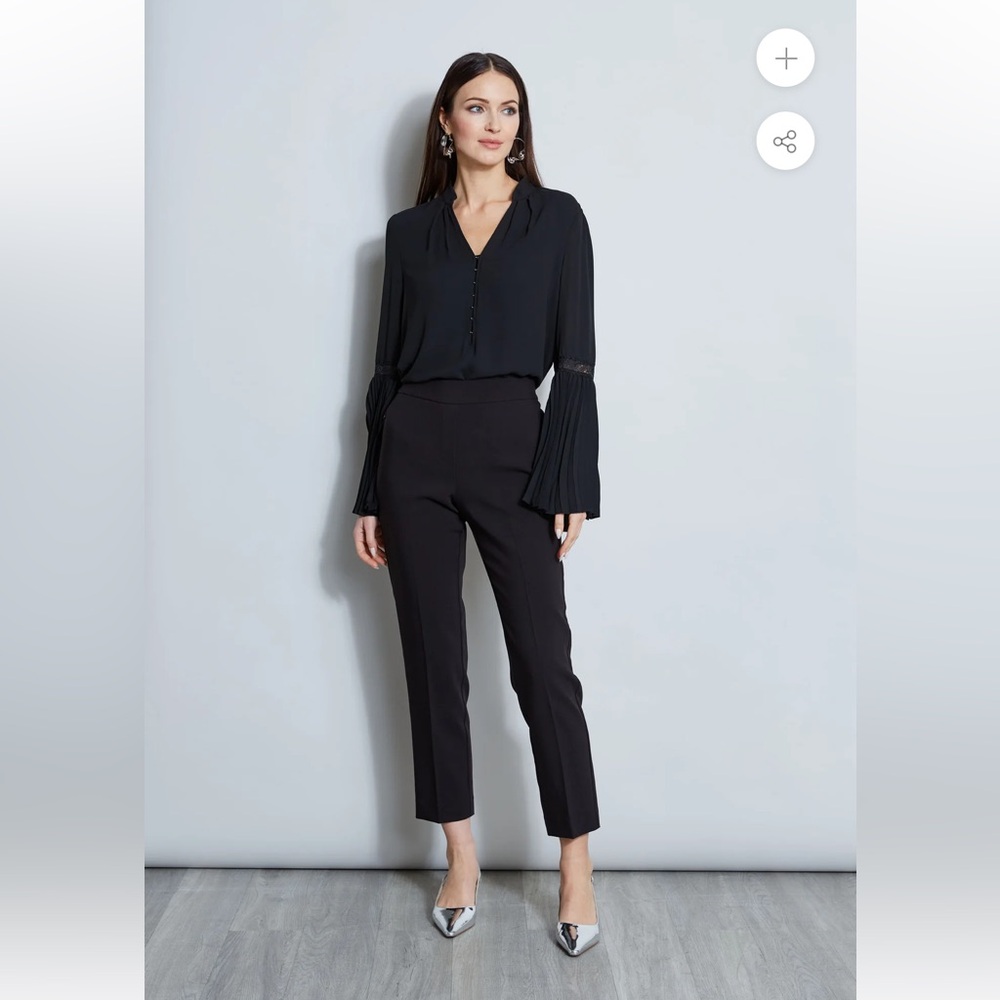 Tahari Slim Pull On Black‎ Pants. Size L (599N)